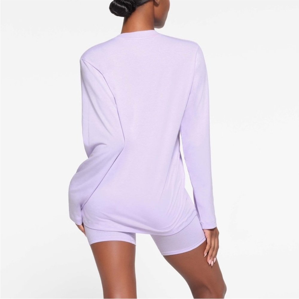 SKIMS NWT Long Sleeved Boyfriend Long Sleeve- Lily - Picture 4 of 6